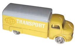 HO Scale, Mercedes Box Truck with Gray Top / Yellow