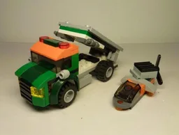 31043 Flatbed Truck w/Hovercraft