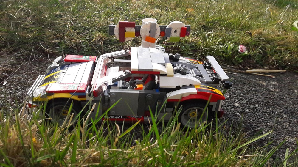 Lego Porsche 918 Martini