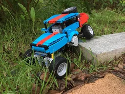 "Azured" trophy truck