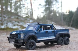 Ford Hennecy Velociraptor 6x6