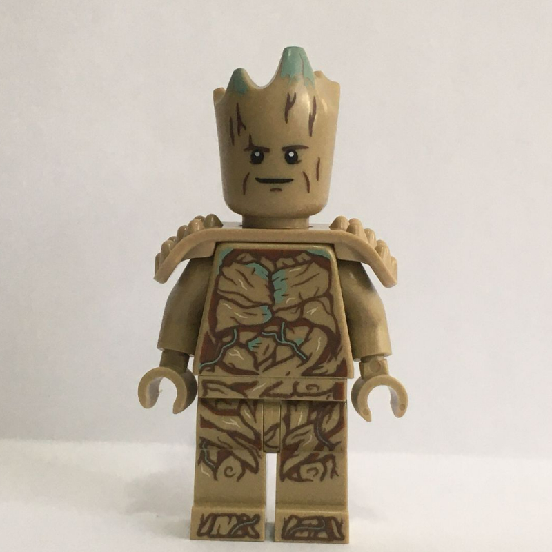 Lego Groot, Teen with Shoulder Pads