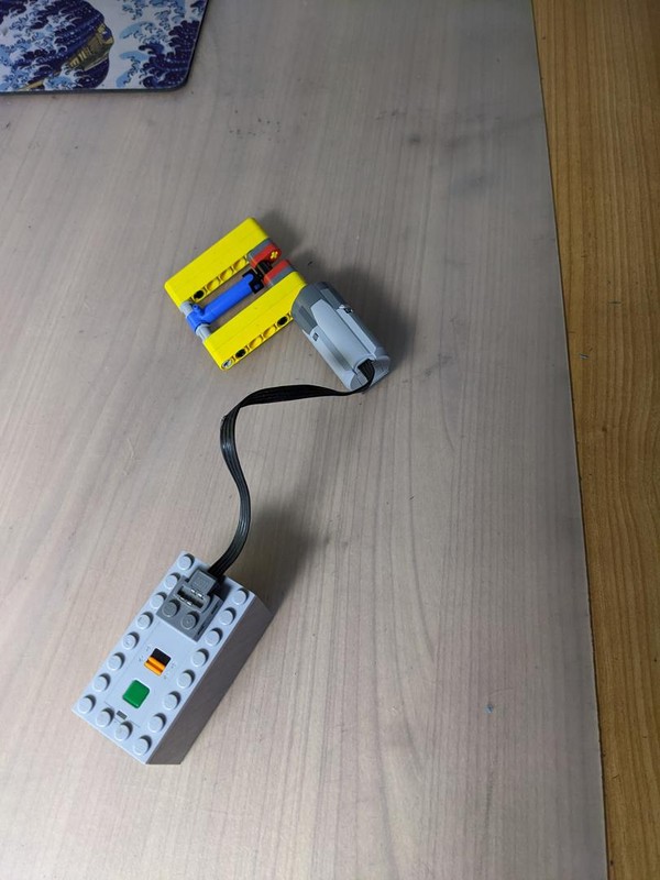 Lego Simple Pneumatic Compressor