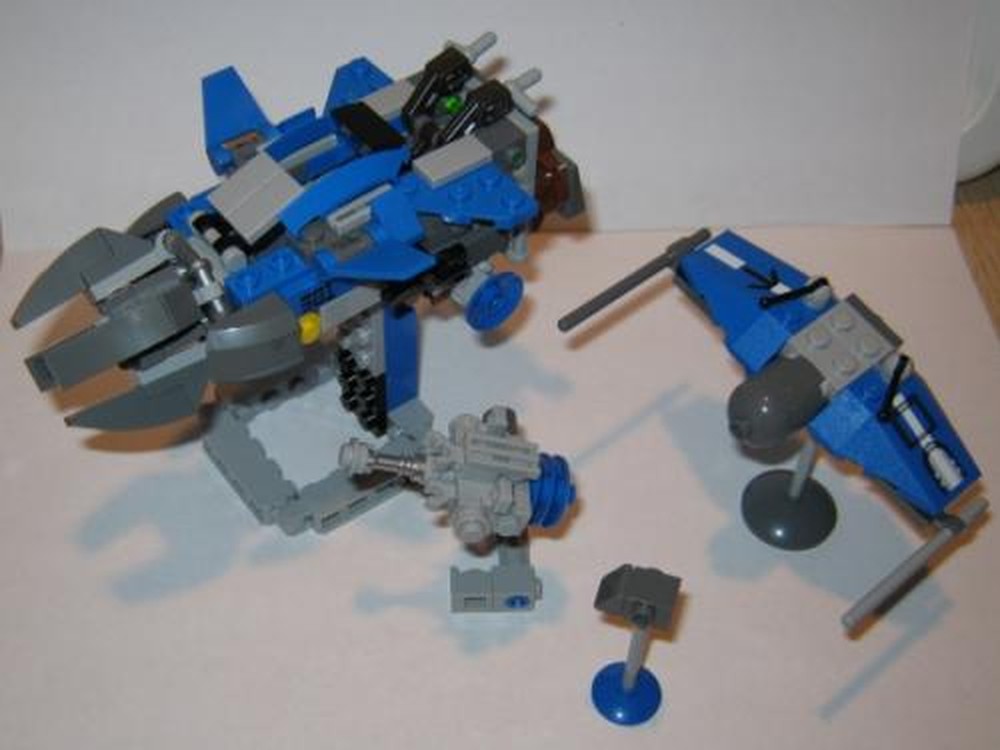 Lego Space Pirate Ship LAMPREY
