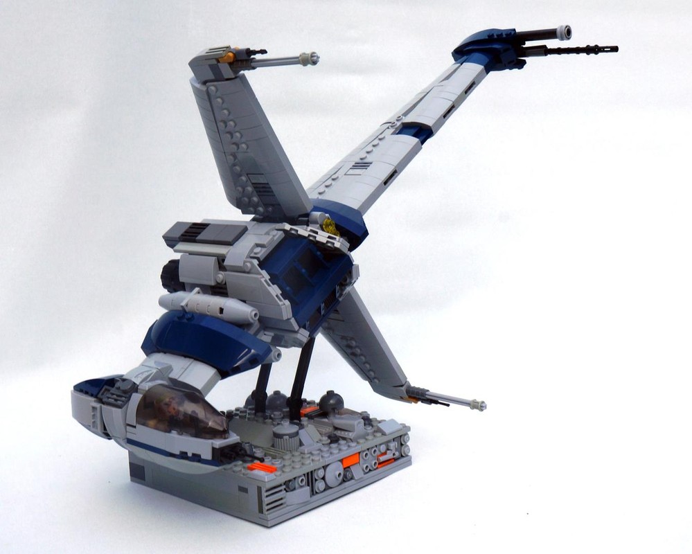 Lego B-Wing Fighter - Blue Squadron