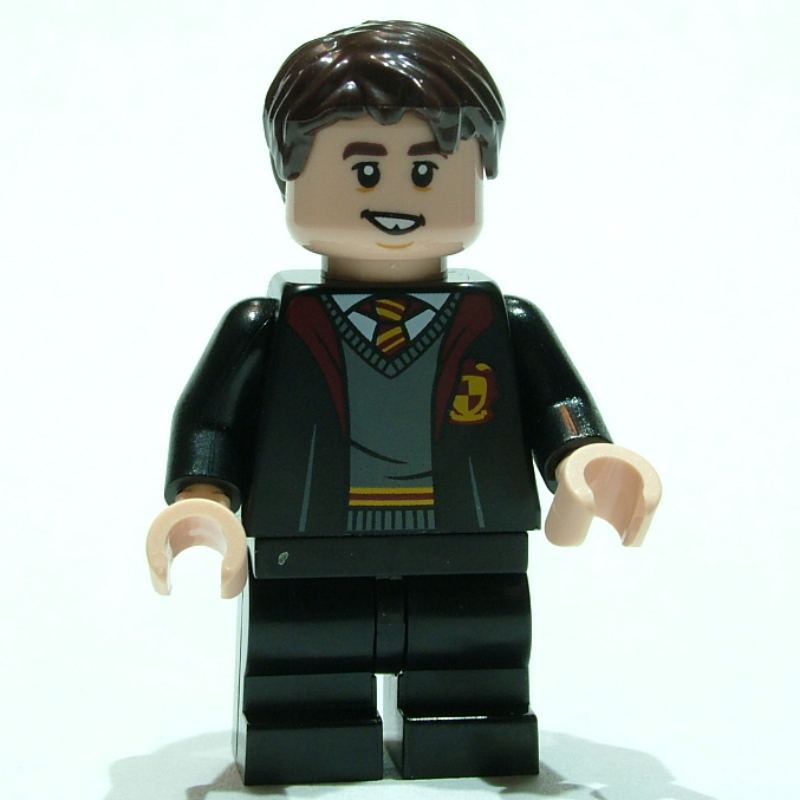 Lego Neville Longbottom, Gryffindor Robes Open, Plain Medium Legs