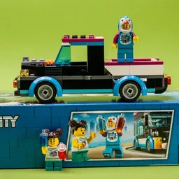 60384 Penguin's Pickup