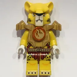 Lundor with Shoulder Armor and Fire Chi