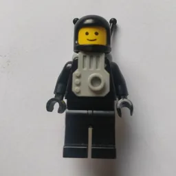 Classic Spaceman, Black with Jetpack (3842b Helmet)