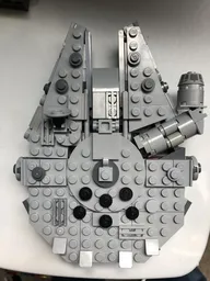 Midi Scale Millennium Falcon
