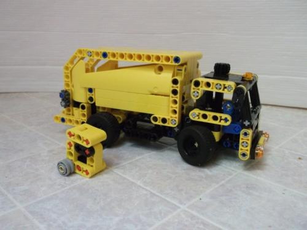 Lego Garbage Truck city scale