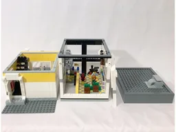 LEGO Store Modular Modification