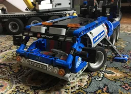 Mobile Crane 8052