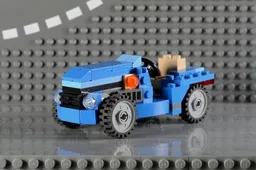 6913 Mini Tractor
