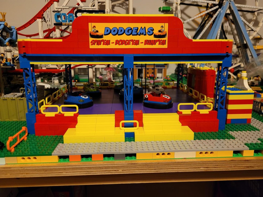 Lego Dodgems - Bumper Cars - Fairground Ride