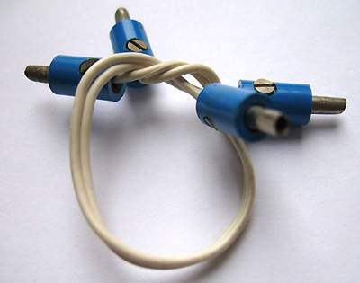 Lego Electric, Wire 12V / 4.5V with 2 Leads, 14 Studs Long with 4 Blue Electric, Connector, 1-Way Male Rounded with Hollow Pin (x466c14 / 996ac01)