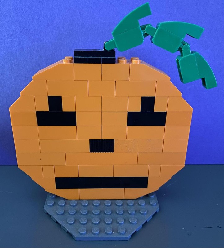 Lego Pumpkin jack-o-lantern