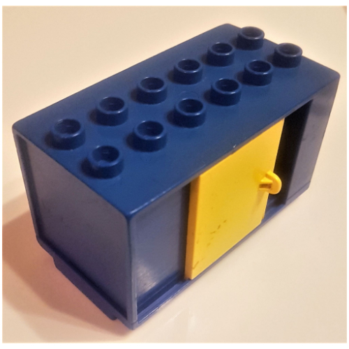 Lego Duplo Vehicle Container 6 x 3 with Yellow Sliding Door and Two Round Yellow Arrows Pointing Left to Right Print / Blue
