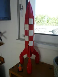 F01 - Retro Moon Rocket inspired