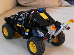 Technic Bat-Buggy with Pullback