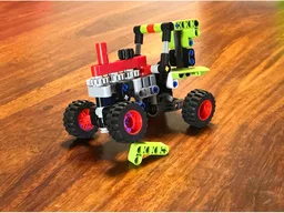 42102 old Tractor