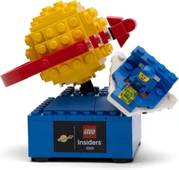 Retro Space Explorer