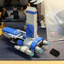 Stinger Mantis / Microfighter