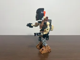 Ahkmou