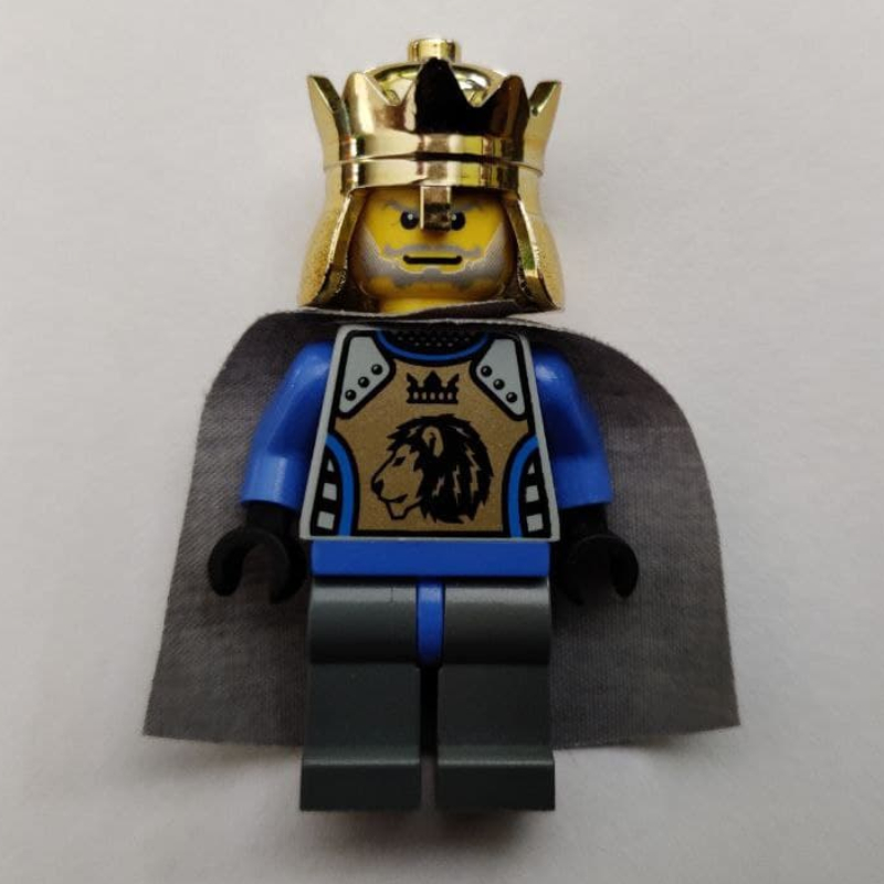 Lego King Mathias, Gold Armor, Light Bluish Gray Cape, Gold Crown