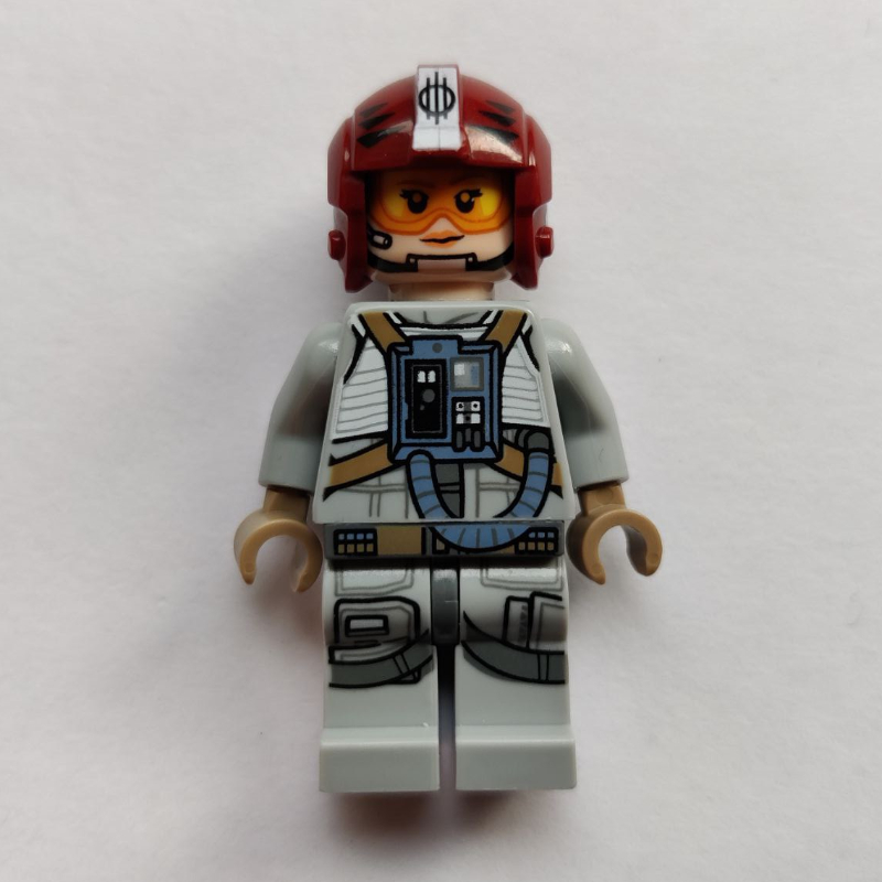 Lego Sandspeeder Pilot, Dark Red Helmet
