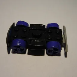 Vehicle Base 4 x 6 Racer Base with Violet Wheels / Black