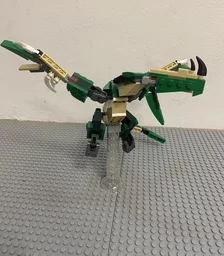 31058 x2 European Horn Wyvern (Europadrakon ceras) 1:32