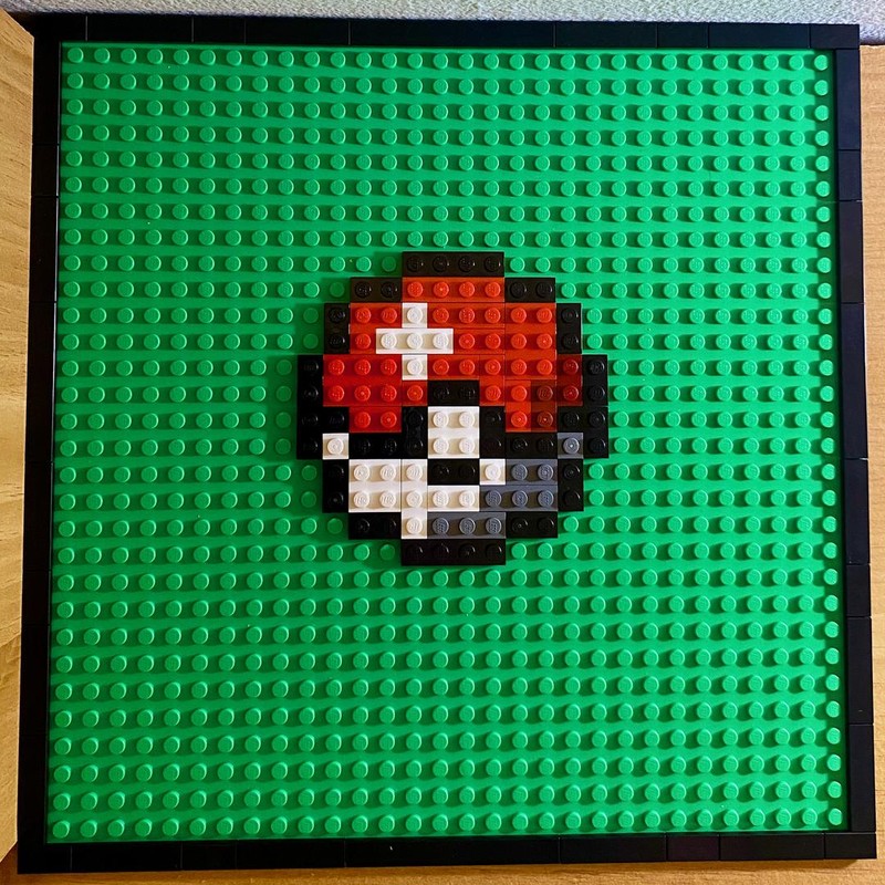 Lego Pokéball 8 Bit Pixel Art