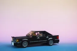 BMW M5 E34 black