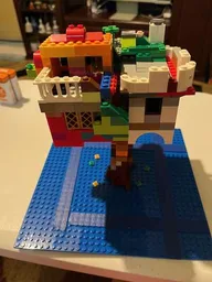10698-1 Treehouse
