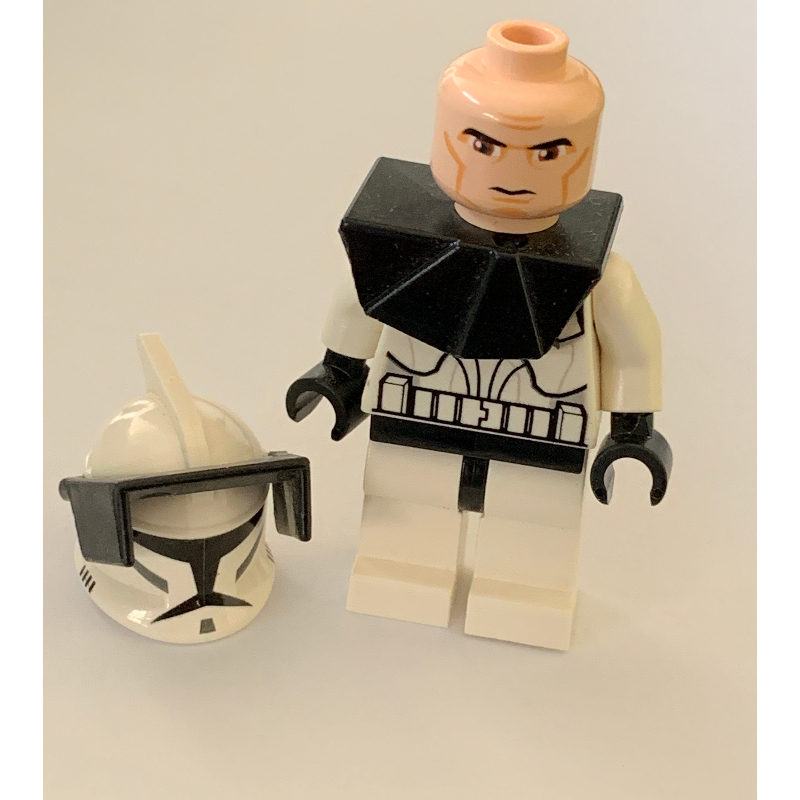 Lego Clone Commander, Black Pauldron