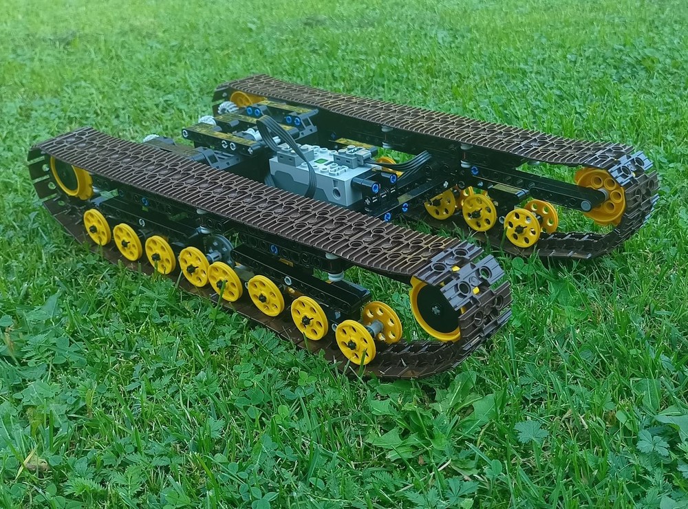 Lego Tank chassis