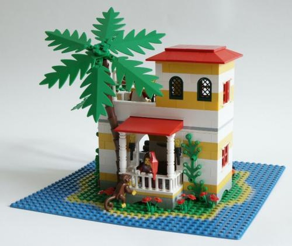Lego Small island outpost
