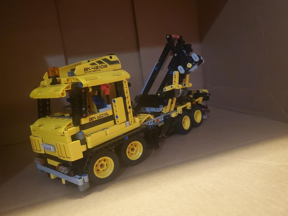 Lego 42108 Flatbed truck with crane