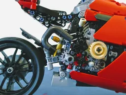 Mods for Ducati Panigale V4R