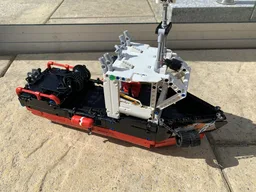 8839 Supply Ship studless