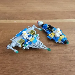 40712 Moon Striker & Pulsar Nomad