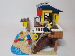31118 Lifeguard Tower