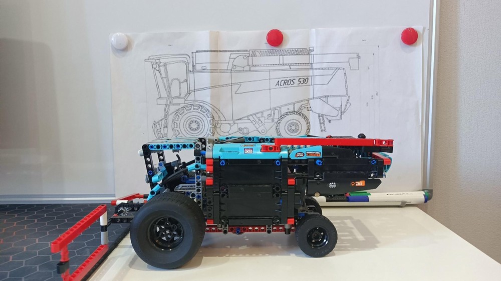Lego 42050 Combine Harvester