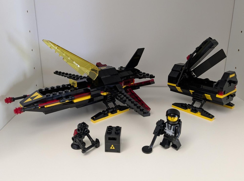 Lego Blacktron Cruiser v.2 (Renegade-compatible)