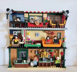 Central Perk in a frame