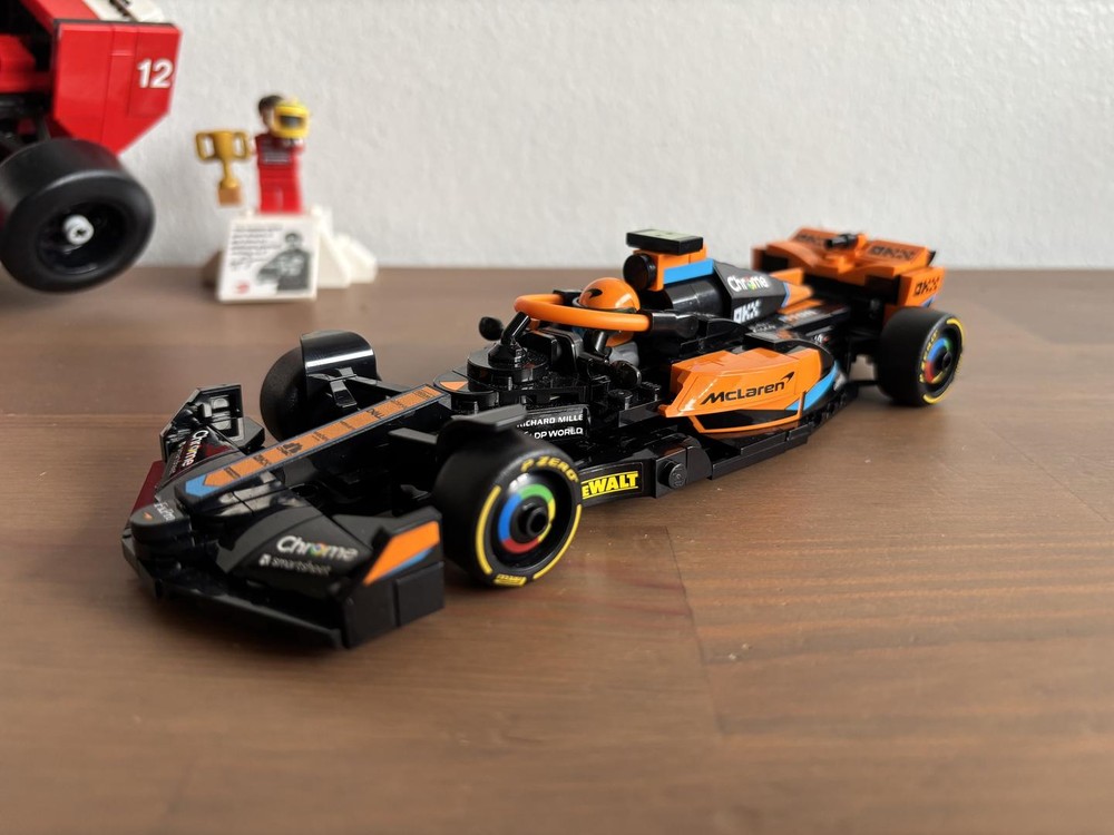 Lego McLaren MCL60 Extended