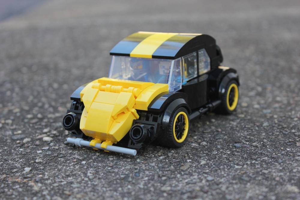 Lego 8-Wide Rally VW Beetle