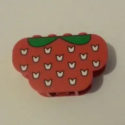 Brick Curved 2 x 6 x 3 Triple Curved Bottom with White Flecks and Green Strawberry Leaves Print / Red