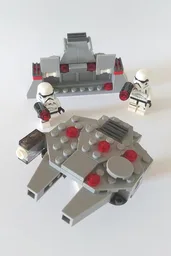 75078 Millenium Falcon
